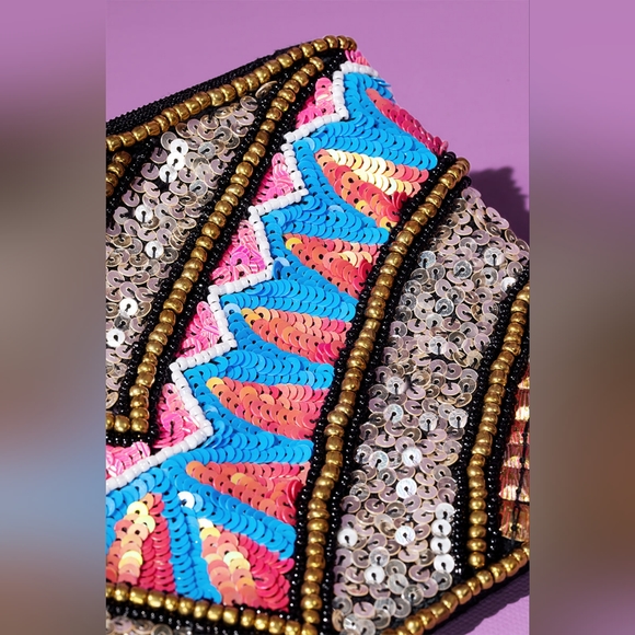 Handmade Hand Beaded & Sequined Wristlet Clutch - Ethnic Inspired Chevron Motif - Picture 5 of 8
